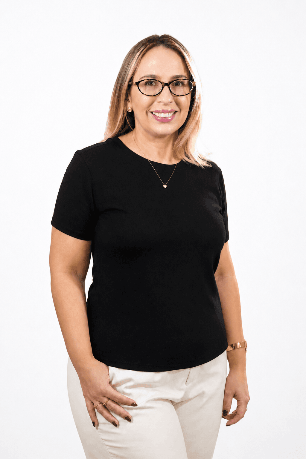 Básica Preta Feminina
